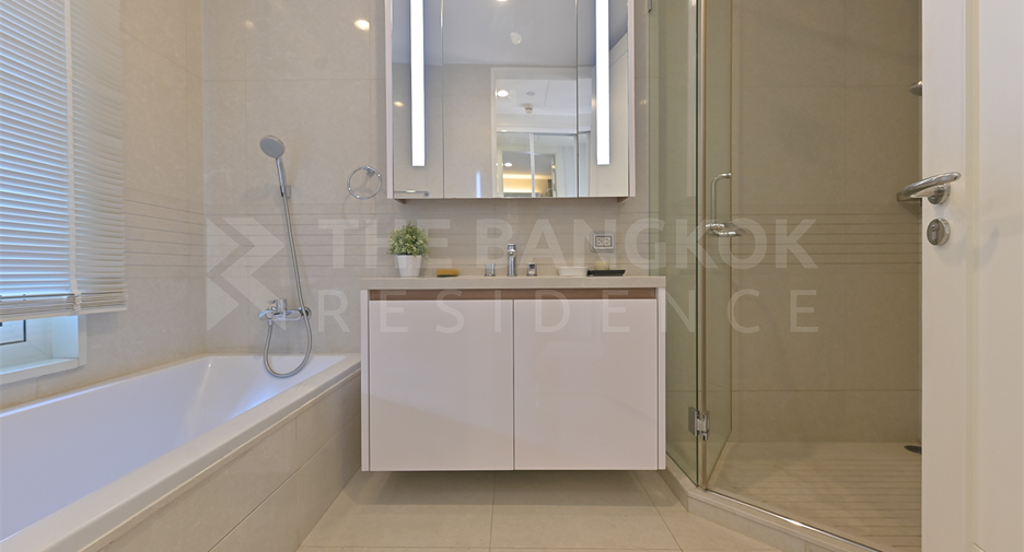 For sale 2 bedrooms condo in Pathum Wan, Bangkok