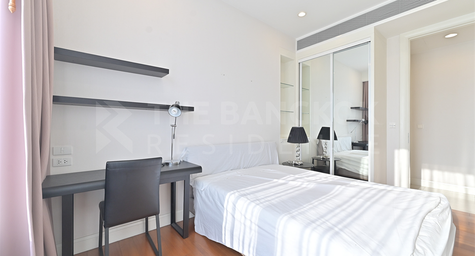 For sale 2 bedrooms condo in Pathum Wan, Bangkok