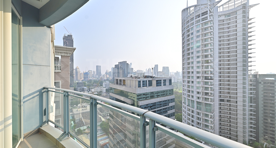 For sale 2 bedrooms condo in Pathum Wan, Bangkok