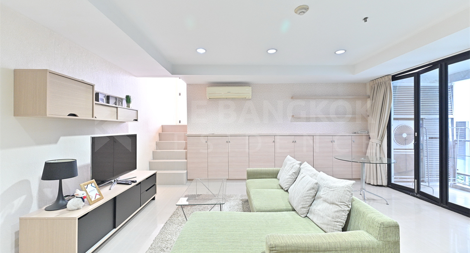 For sale 1 bed condo in Khlong Toei, Bangkok