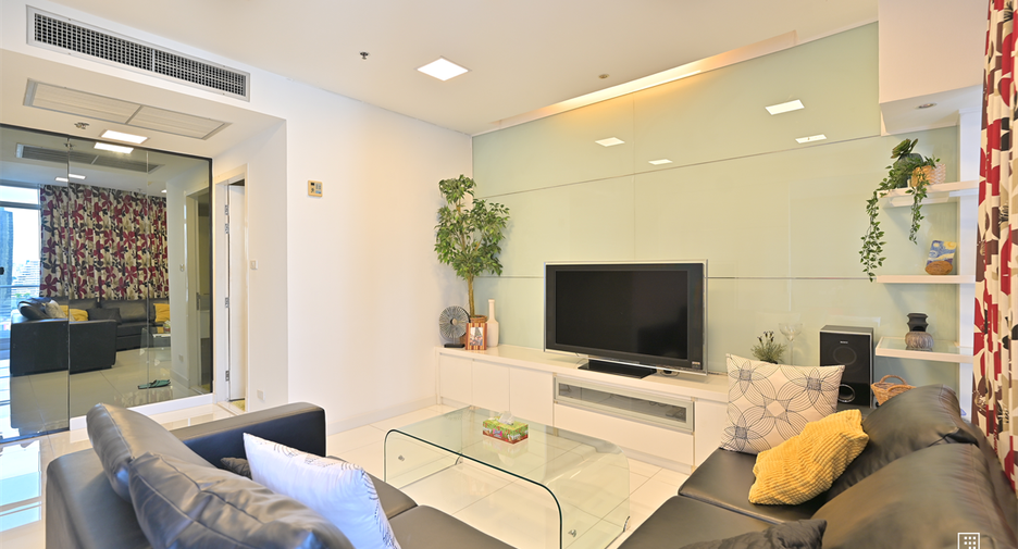 For sale 2 bedrooms condo in Khlong Toei, Bangkok