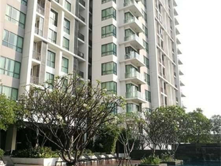 Condo en venta de 2 habitaciones en Phra Khanong, Bangkok