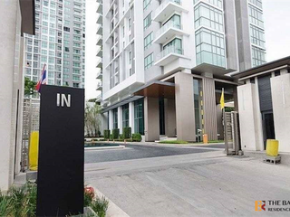 Condo en venta de 2 habitaciones en Phra Khanong, Bangkok