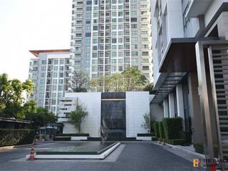 Condo en venta de 2 habitaciones en Phra Khanong, Bangkok