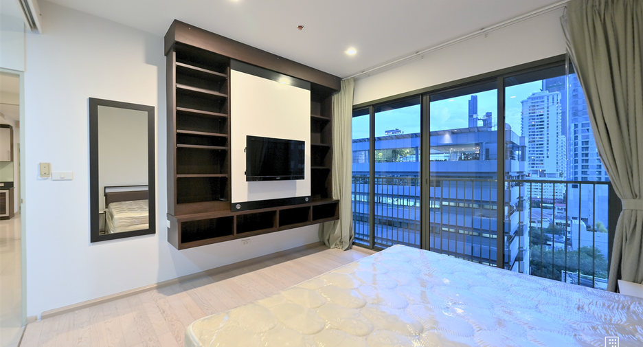 For sale 2 bedrooms condo in Watthana, Bangkok