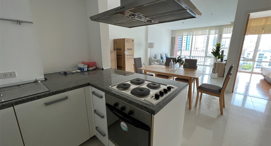 For sale 2 bedrooms condo in Khlong Toei, Bangkok