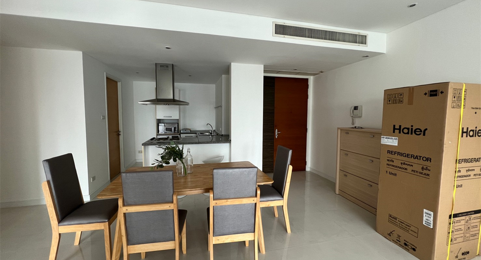 For sale 2 bedrooms condo in Khlong Toei, Bangkok