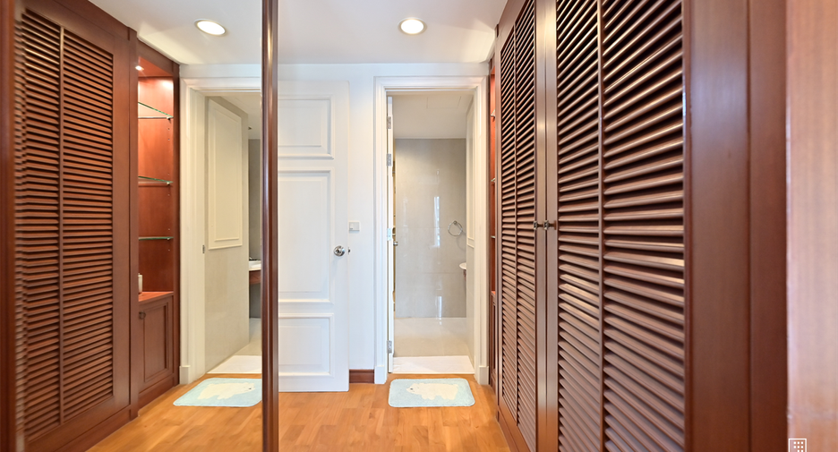Condo en venta de 2 habitaciones en Khlong Toei, Bangkok