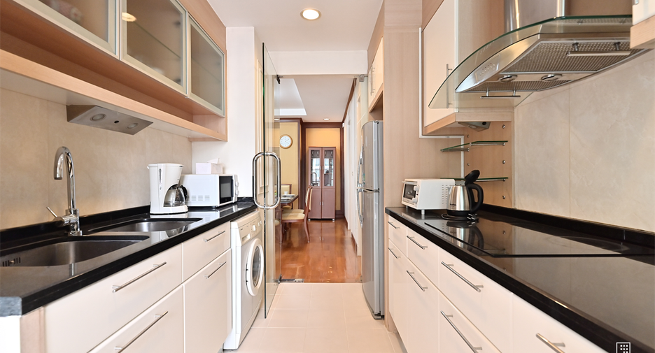 Condo en venta de 2 habitaciones en Khlong Toei, Bangkok