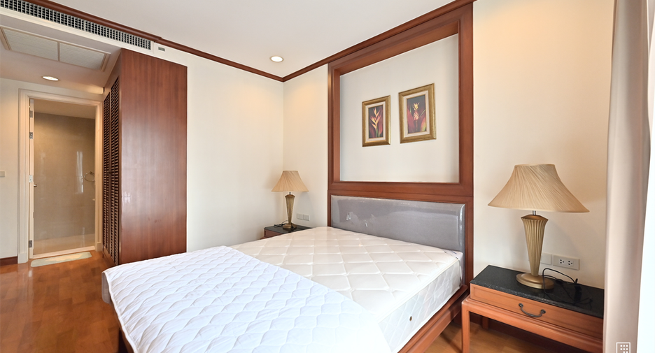 Condo en venta de 2 habitaciones en Khlong Toei, Bangkok