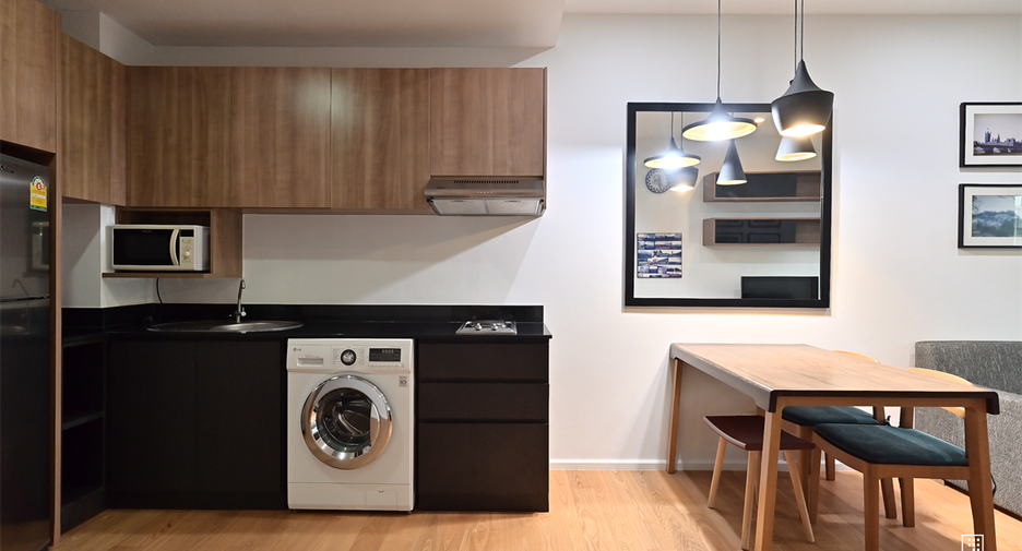 For sale 1 Beds condo in Khlong Toei, Bangkok