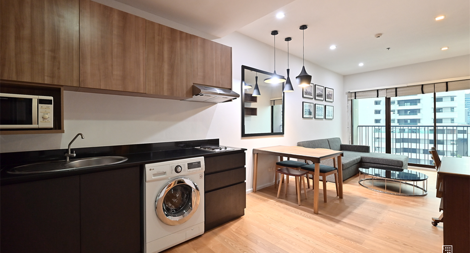 For sale 1 Beds condo in Khlong Toei, Bangkok