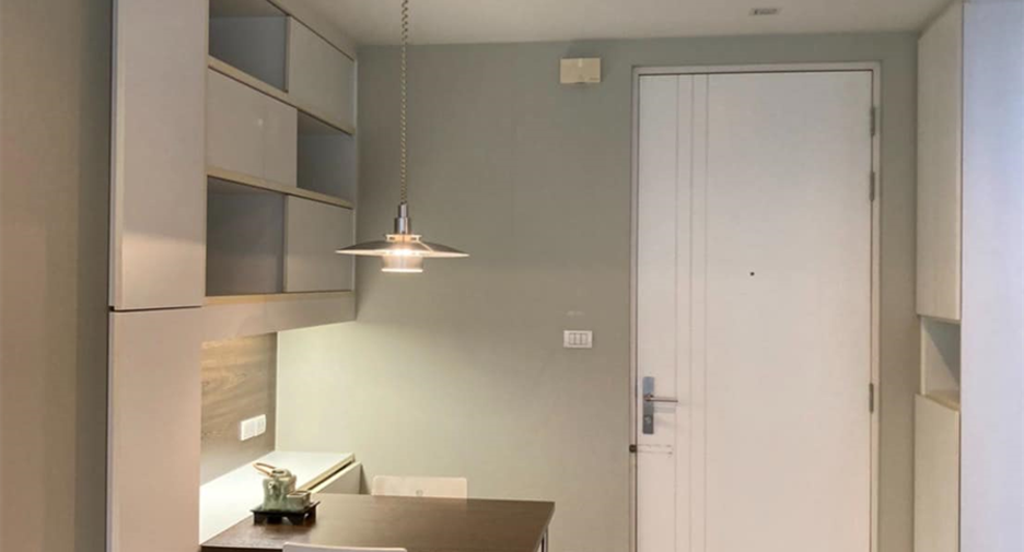 For sale 1 bed condo in Phra Khanong, Bangkok
