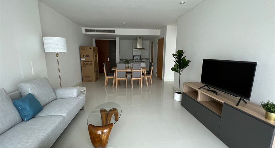 For sale 2 bedrooms condo in Khlong Toei, Bangkok