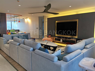 Condo en venta de 4 habitaciones en Yan Nawa, Bangkok