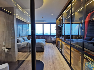 Condo en venta de 4 habitaciones en Yan Nawa, Bangkok
