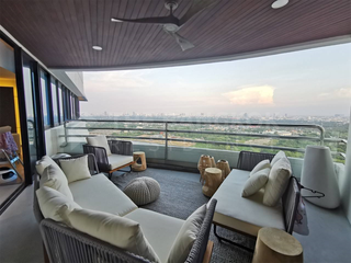 Condo en venta de 4 habitaciones en Yan Nawa, Bangkok