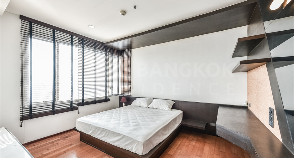 For sale 1 bed condo in Khlong San, Bangkok