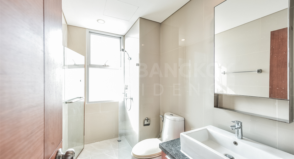 For sale 1 bed condo in Khlong San, Bangkok