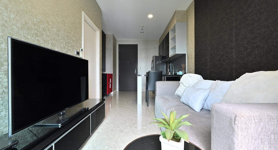 For sale 1 bed condo in Khlong Toei, Bangkok