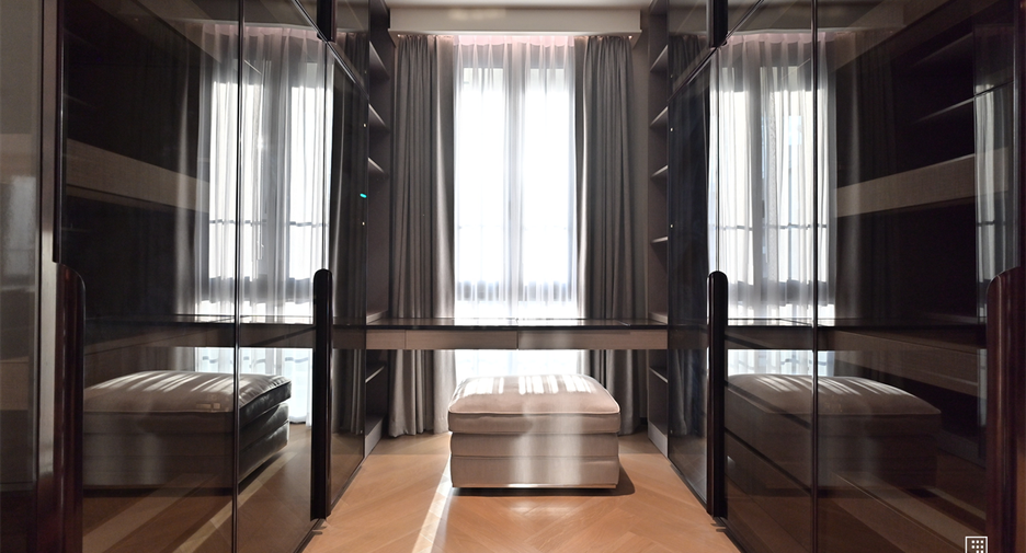 For sale 2 bedrooms condo in Watthana, Bangkok