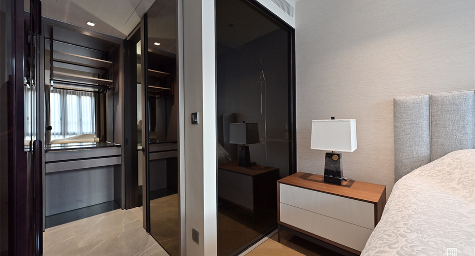 For sale 2 bedrooms condo in Watthana, Bangkok
