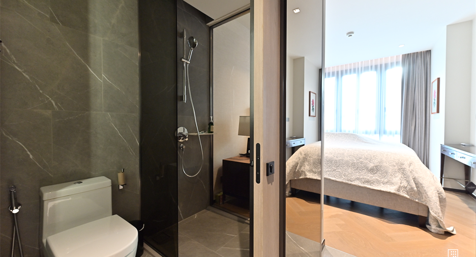 For sale 2 bedrooms condo in Watthana, Bangkok