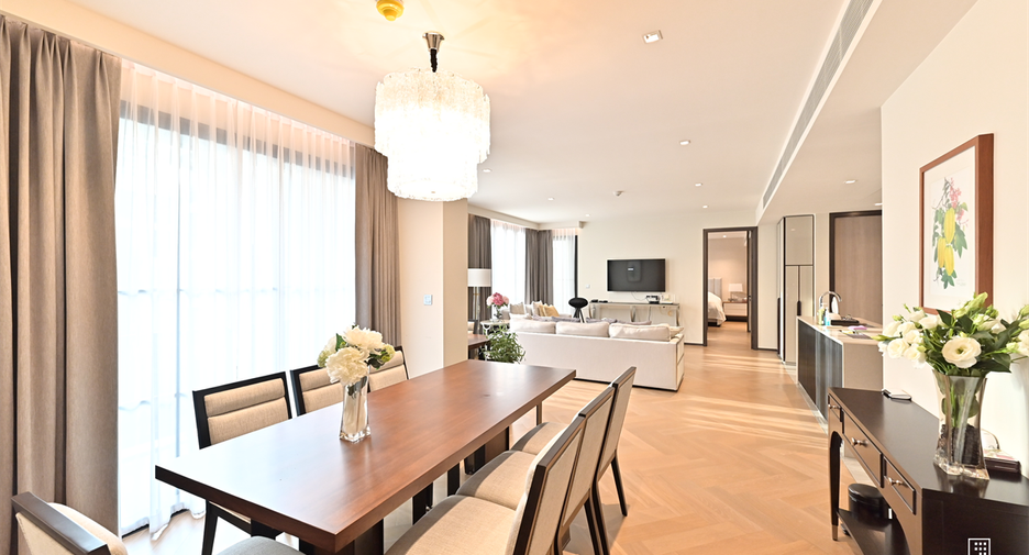 For sale 2 bedrooms condo in Watthana, Bangkok