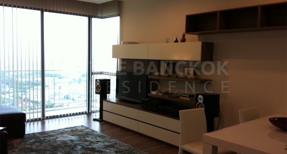 À vendre 2 chambres condo à Phra Khanong, Bangkok