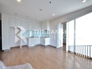 À vendre 2 chambres condo à Phra Khanong, Bangkok