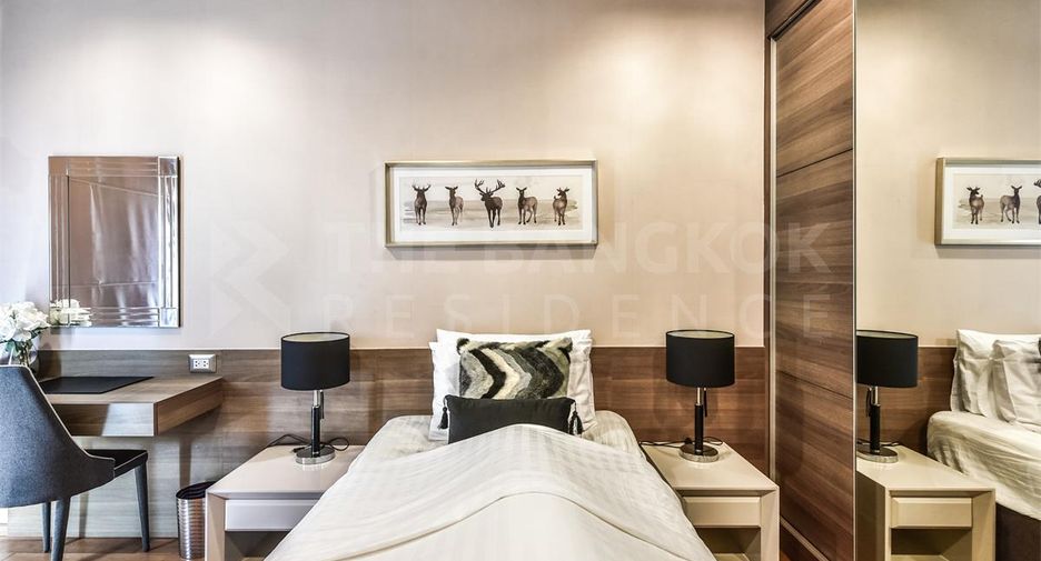 For sale 2 ベッドルーム condo in Sathon, Bangkok