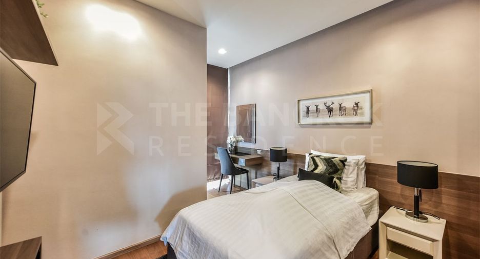 For sale 2 ベッドルーム condo in Sathon, Bangkok