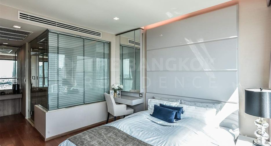 For sale 2 ベッドルーム condo in Sathon, Bangkok