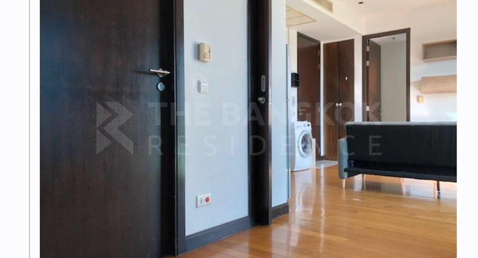 For sale 2 bedrooms condo in Yan Nawa, Bangkok