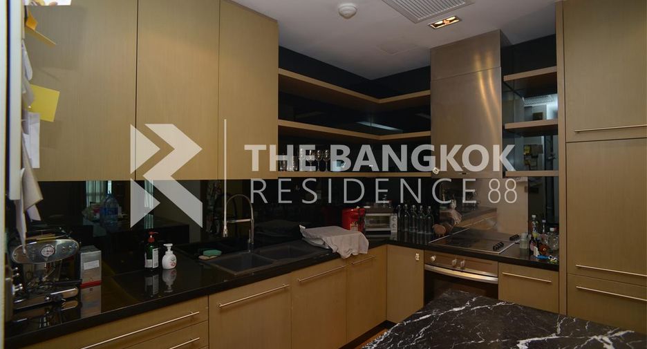 For sale 2 bedrooms condo in Sathon, Bangkok