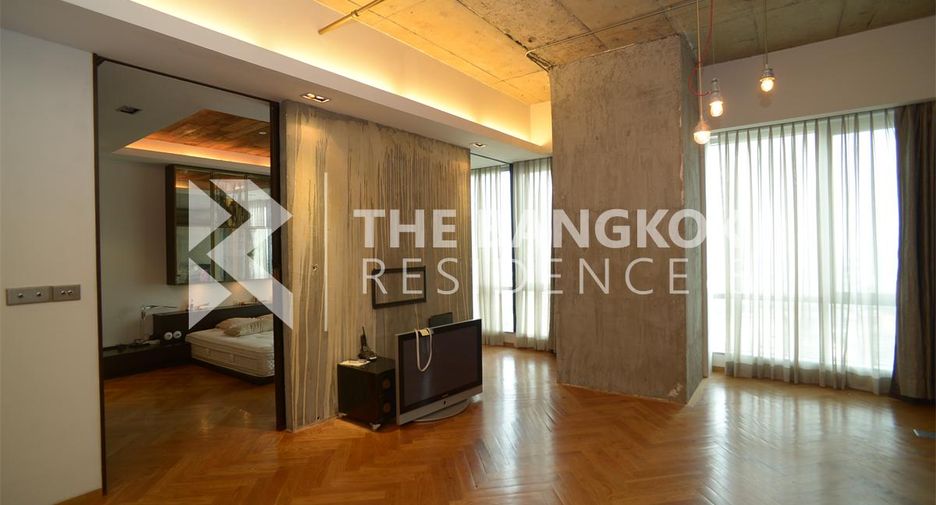 For sale 2 bedrooms condo in Sathon, Bangkok