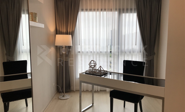 À vendre 2 chambres condo à Khlong Toei, Bangkok