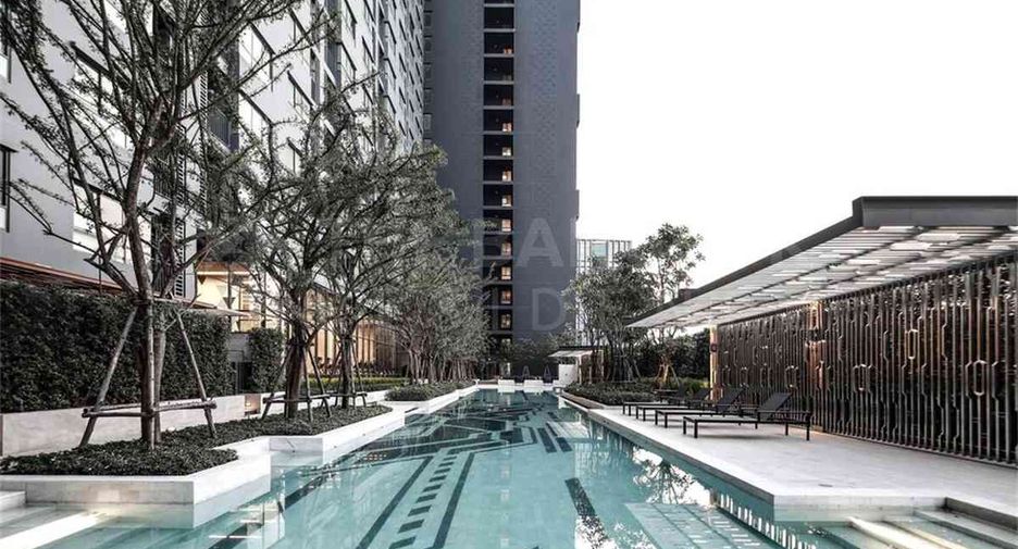 À vendre 2 chambres condo à Phra Khanong, Bangkok