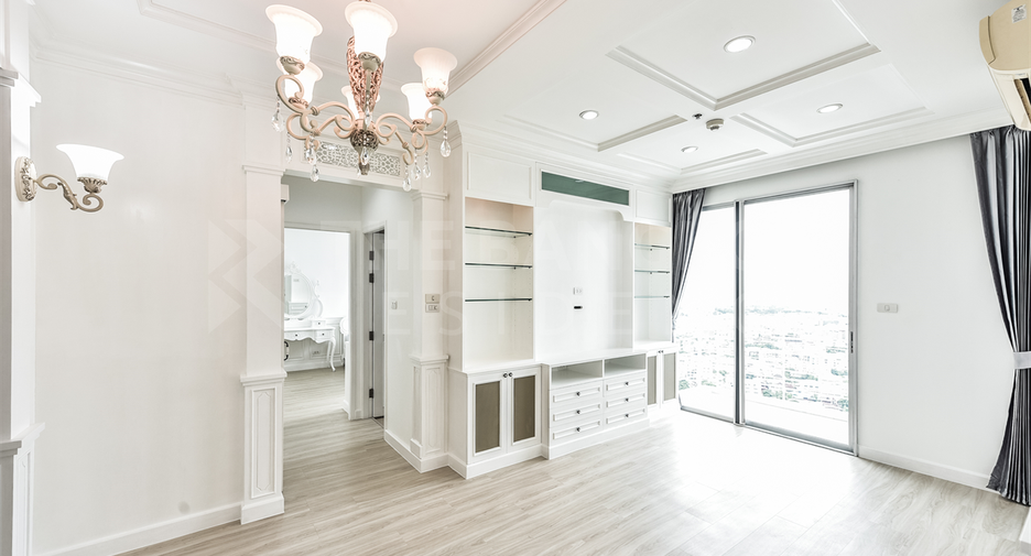 For sale 2 bedrooms condo in Khlong San, Bangkok