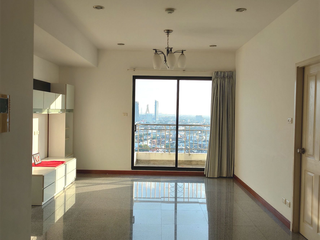 For sale 2 bedrooms condo in Yan Nawa, Bangkok