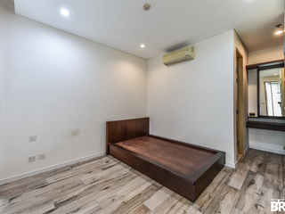 À vendre 2 chambres condo à Yan Nawa, Bangkok
