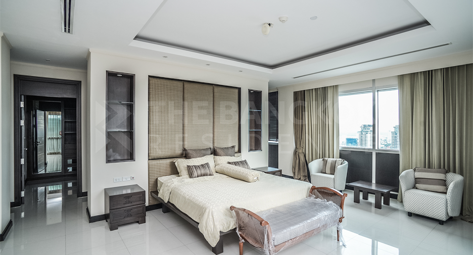 For sale 6 bedrooms condo in Sathon, Bangkok
