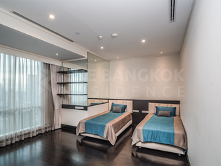 For sale 6 bedrooms condo in Sathon, Bangkok
