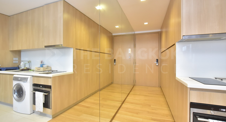 For sale 2 bedrooms condo in Khlong Toei, Bangkok