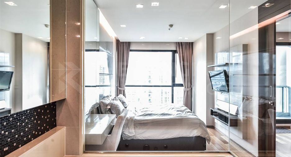 For sale 1 Beds condo in Sathon, Bangkok