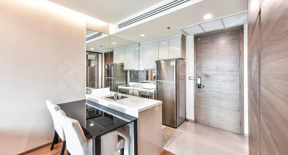 For sale 1 Beds condo in Sathon, Bangkok