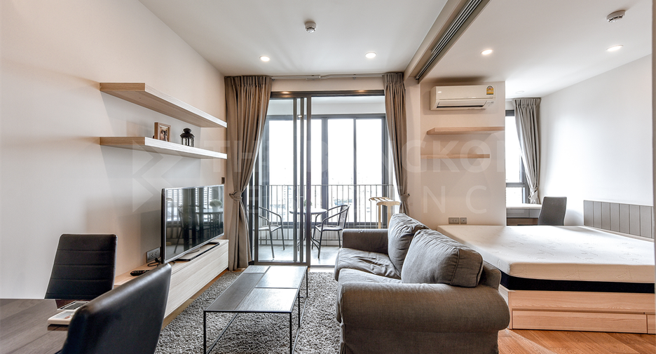 For sale 1 bed condo in Pathum Wan, Bangkok