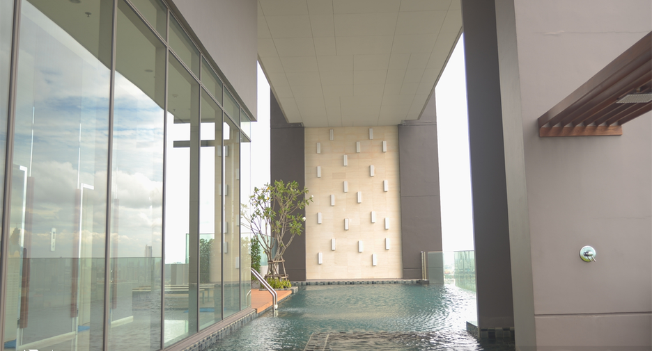 For sale 2 ベッドルーム condo in Yan Nawa, Bangkok