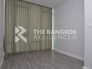 Condo en venta de 2 habitaciones en Khlong San, Bangkok