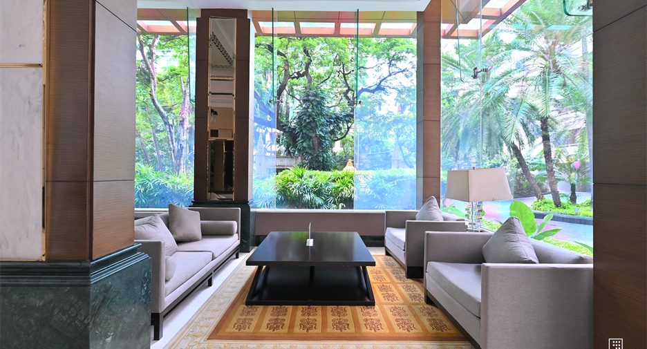 For sale 1 bed condo in Pathum Wan, Bangkok